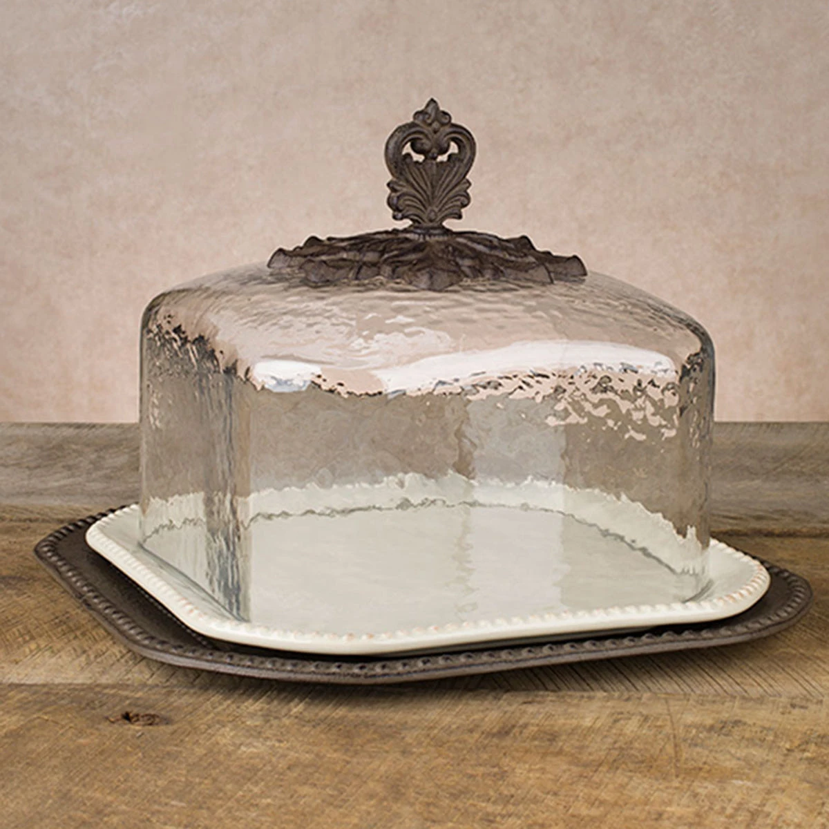 Acanthus Pastry Keeper 1 Acanthus Pastry Keeper